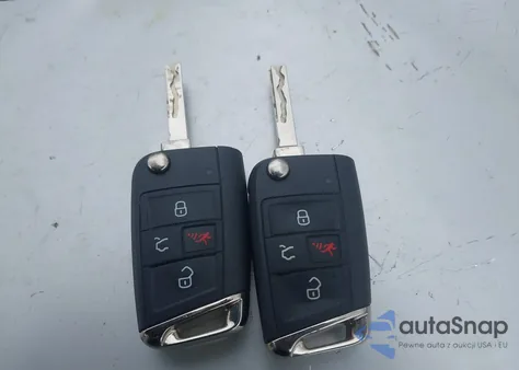 2018 Volkswagen Tiguan z USA, uszkodzony, nr VIN 3VV3B7AX6JM213577